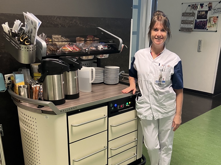 Cristel Sonnemans, voedingsassistente in de keuken